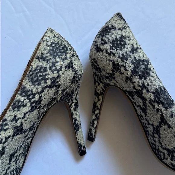 Isabel Marant Python Pumps - Picture 5 of 8